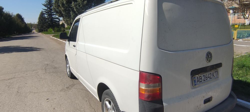 Фольксваген Т 5 .