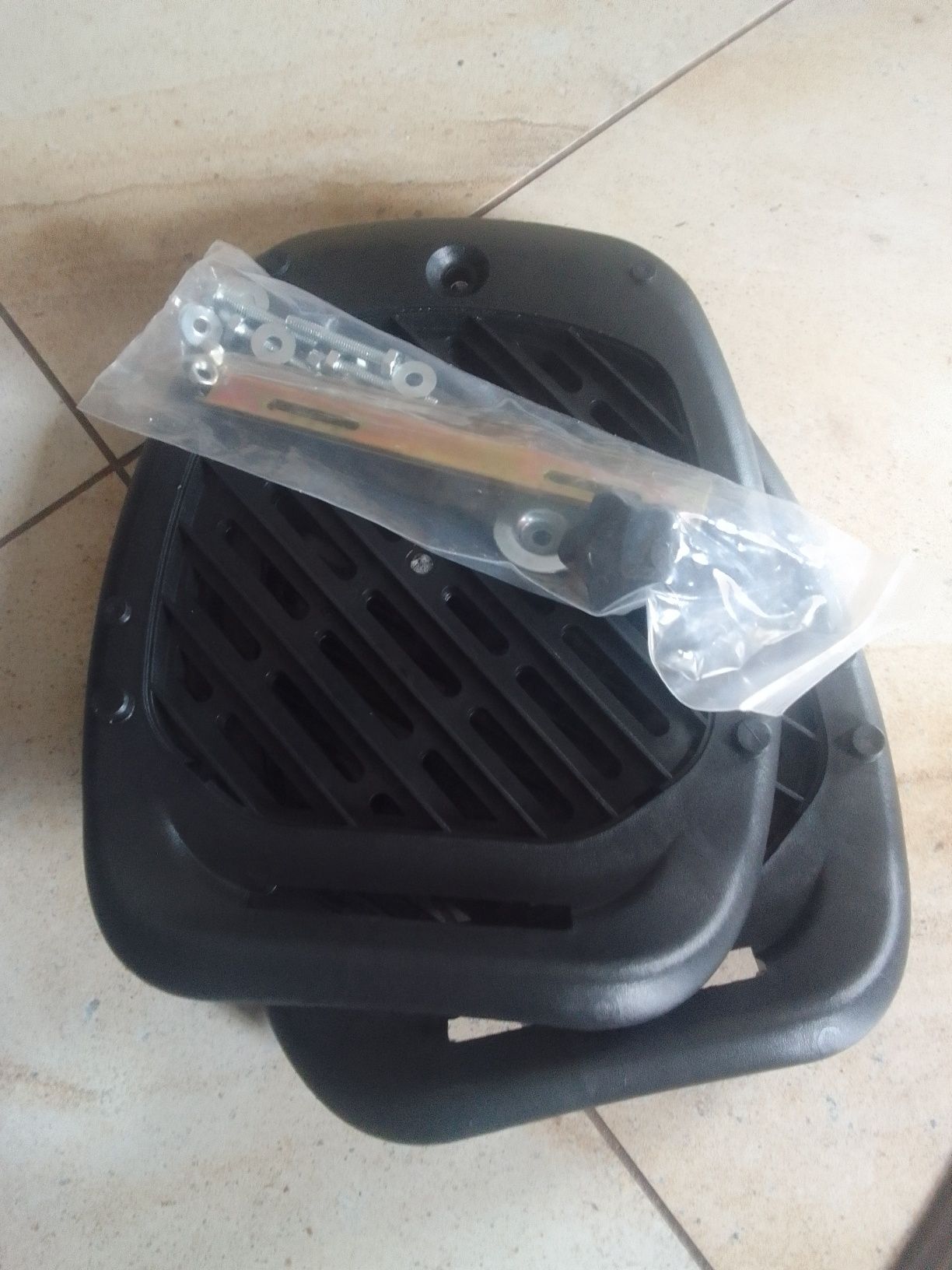 Kufer na skuter motor