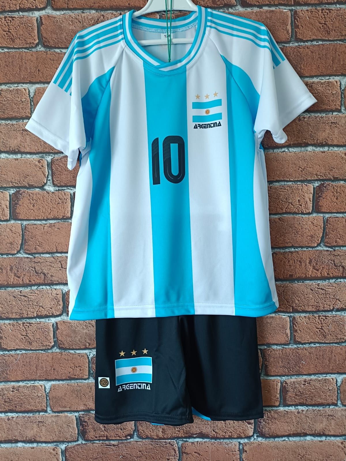 Strój piłkarski dziecięcy Argentyna Messi rozm. 128