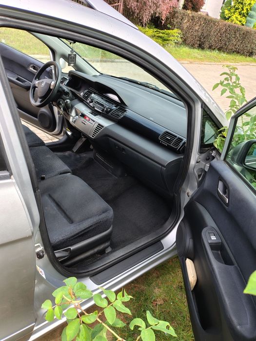 Honda  FR-V 2006