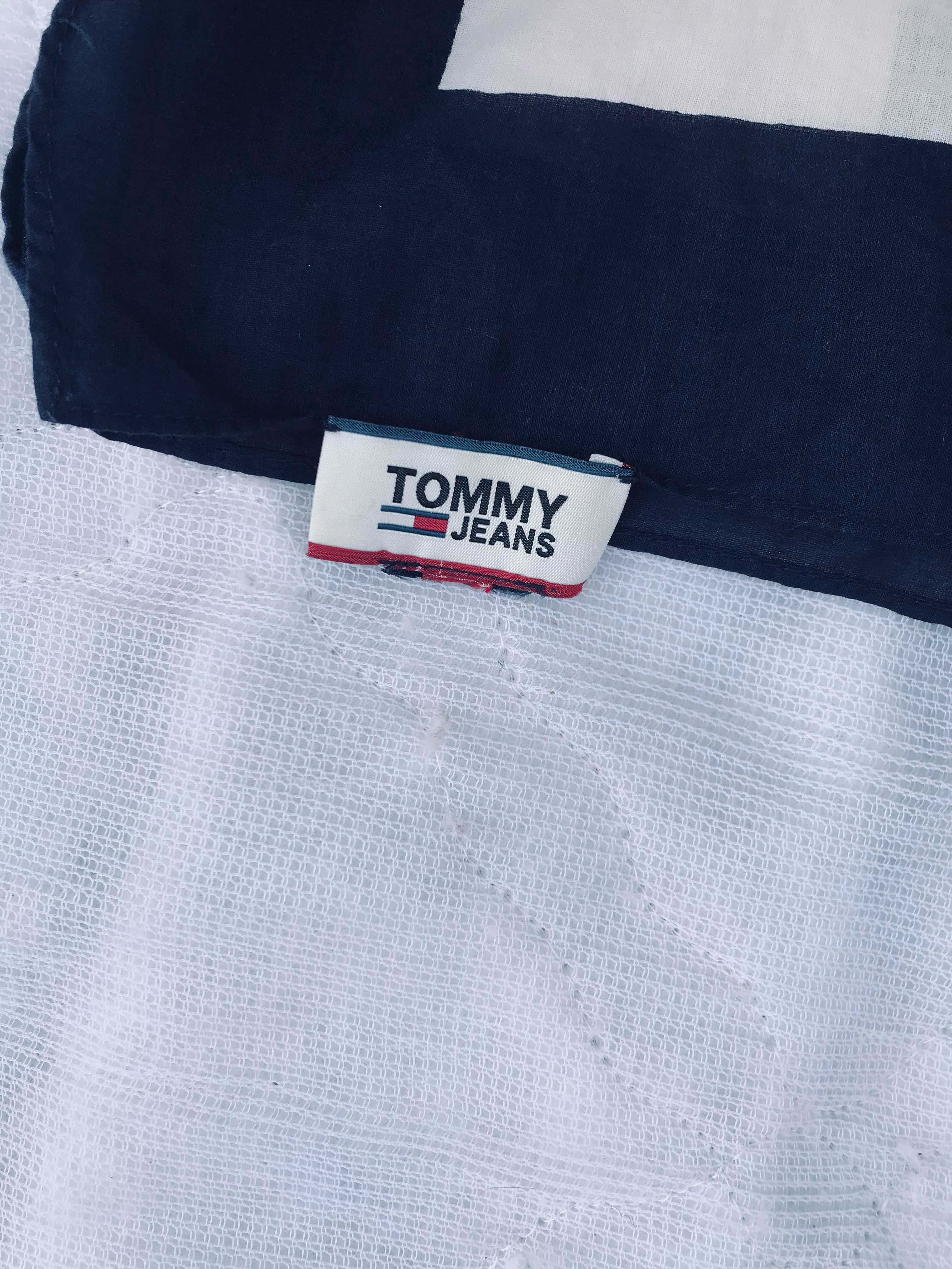 Платок Tommy Hilfiger monogram палантина шарф