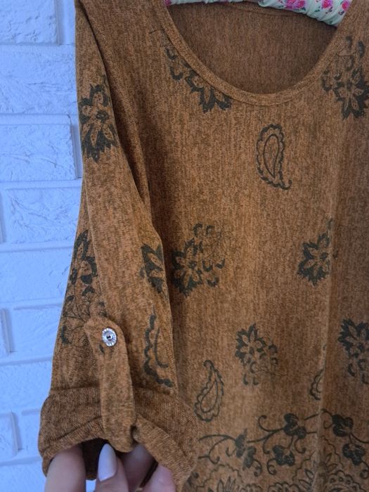 Sukienka/tunika dzianinowa karmel i wzór długi rękaw roll on r 42-44