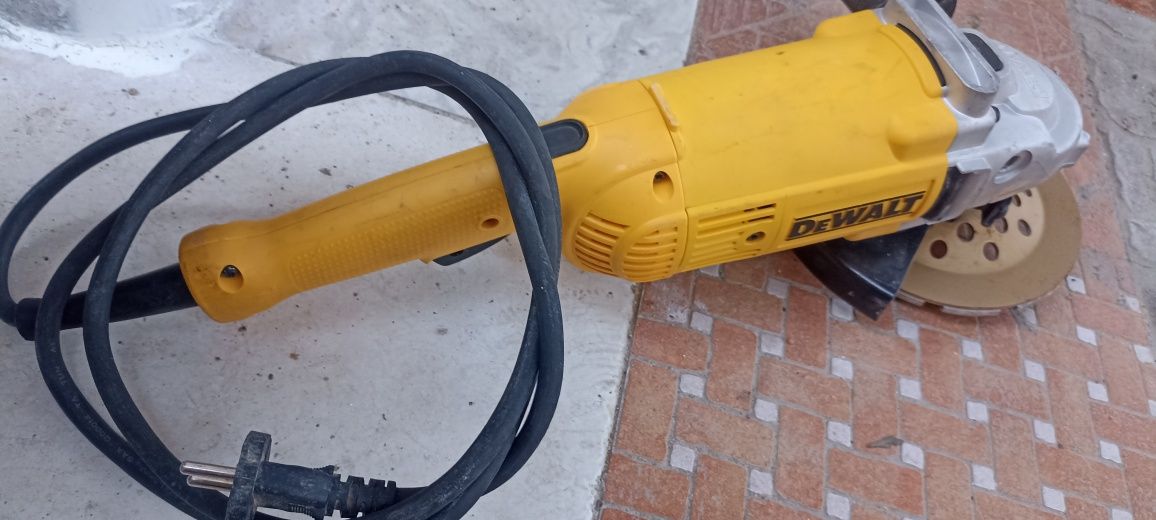 Rectificadora/rebarbadora