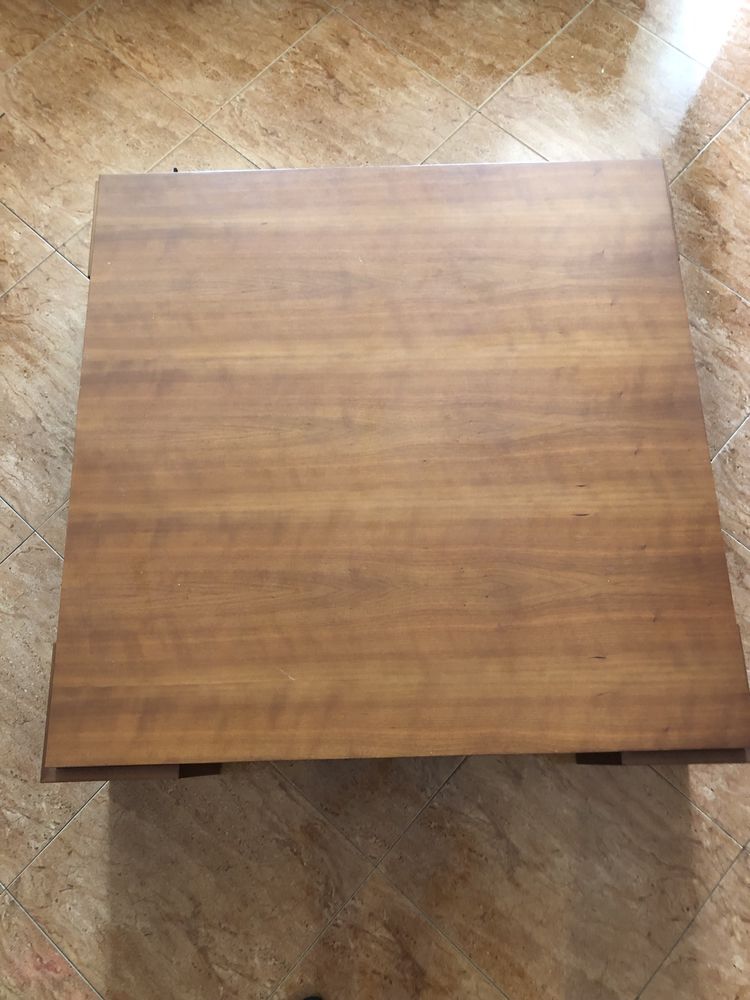 Mesa de apoio para sala de estar