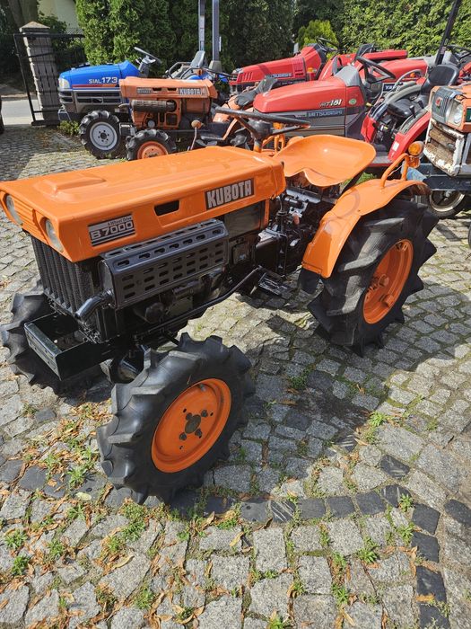 Traktorek kubota B7000 4X4 z glebogryzarką zestaw japoński ładny iseki