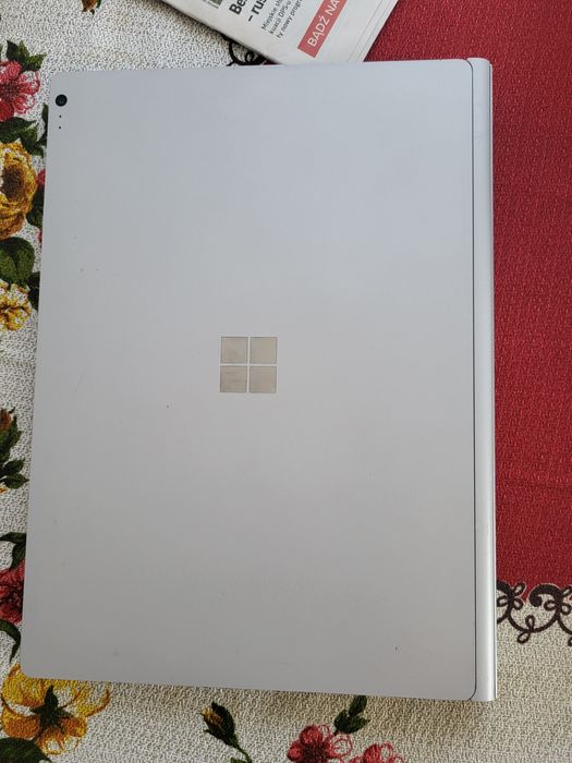 Продам ноутбук Microsoft Surface