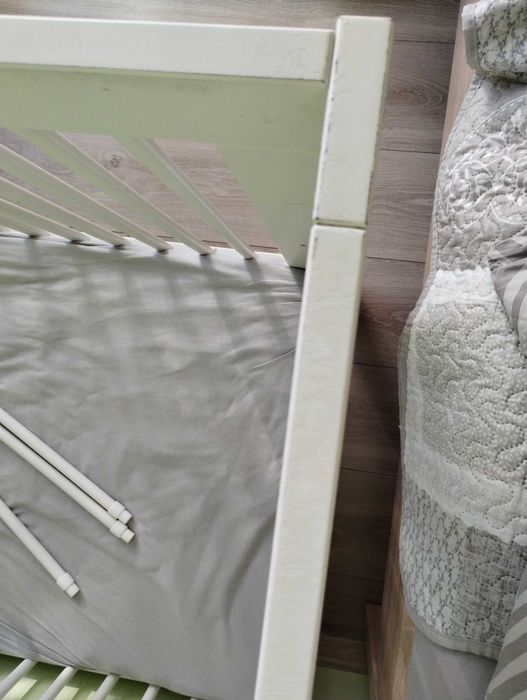 Łóżeczko dziecięce Pinio 120x60 z materacem