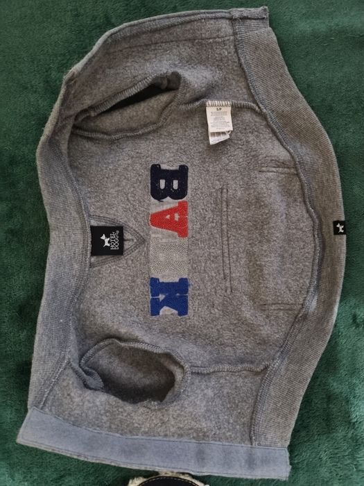 Одяг, взуття, шапка-картуз для  тварин