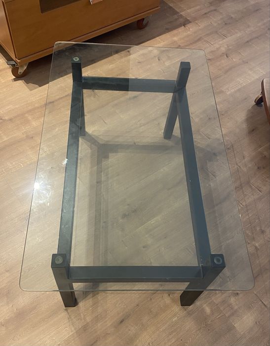 Mesa de centro de vidro
