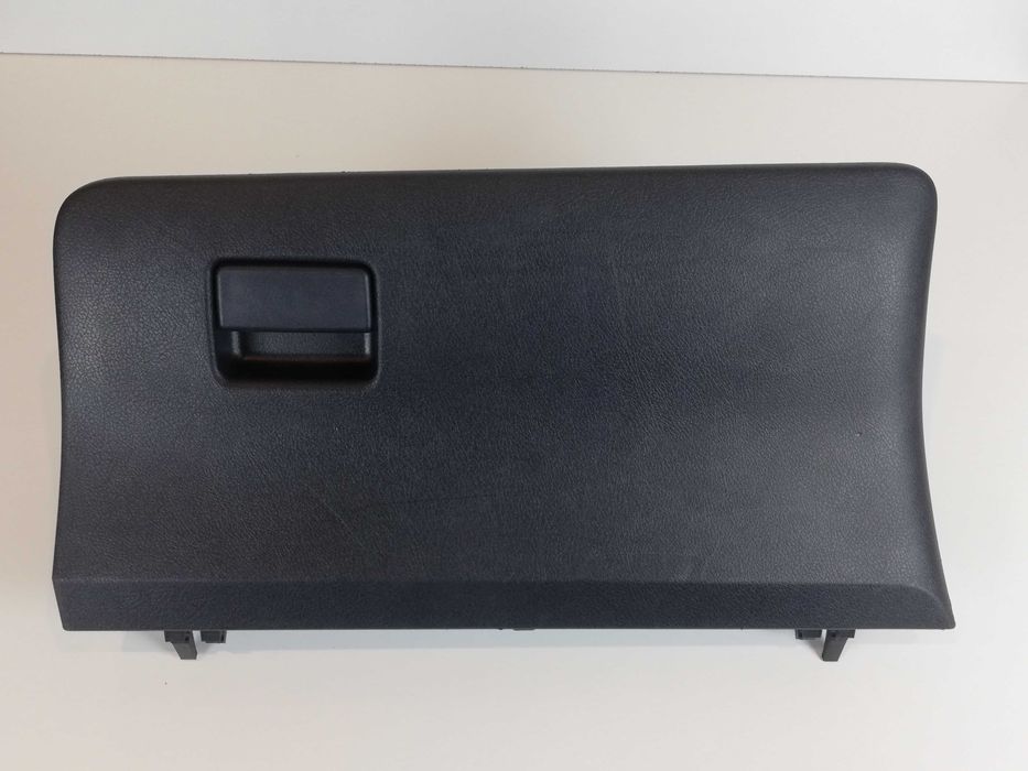 Schowek Toyota Yaris III  12 / 19 r Stan bardzo dobry