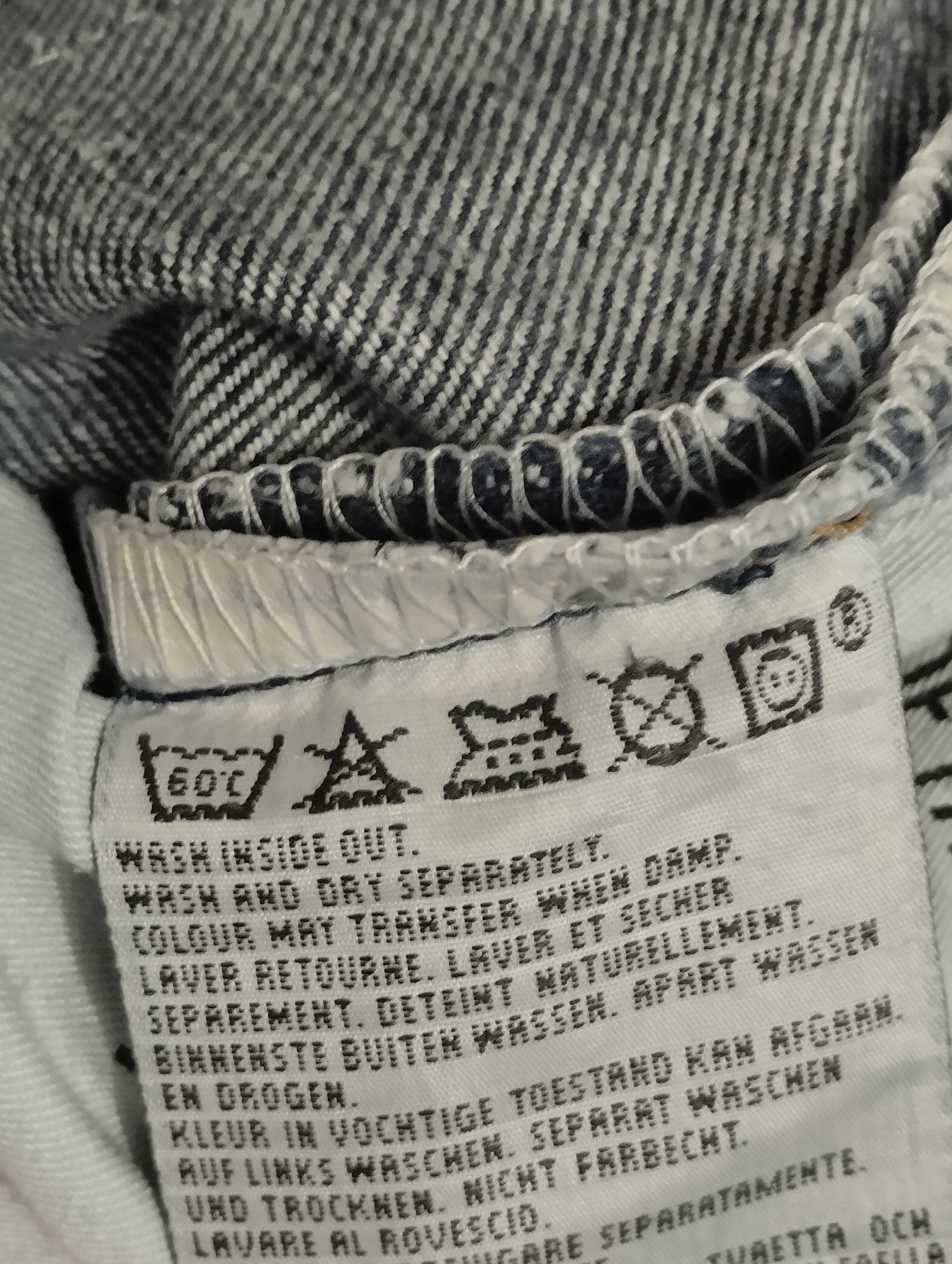 Niebieskie dżinsy "Levi's"