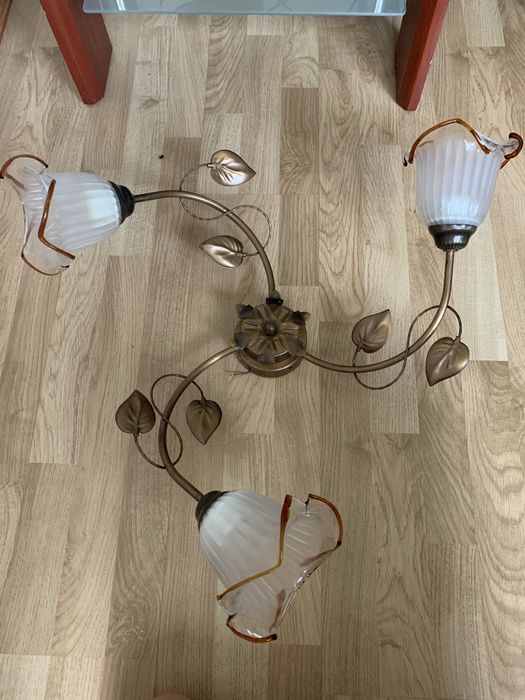 Lampa sufitowa na 3 klosze