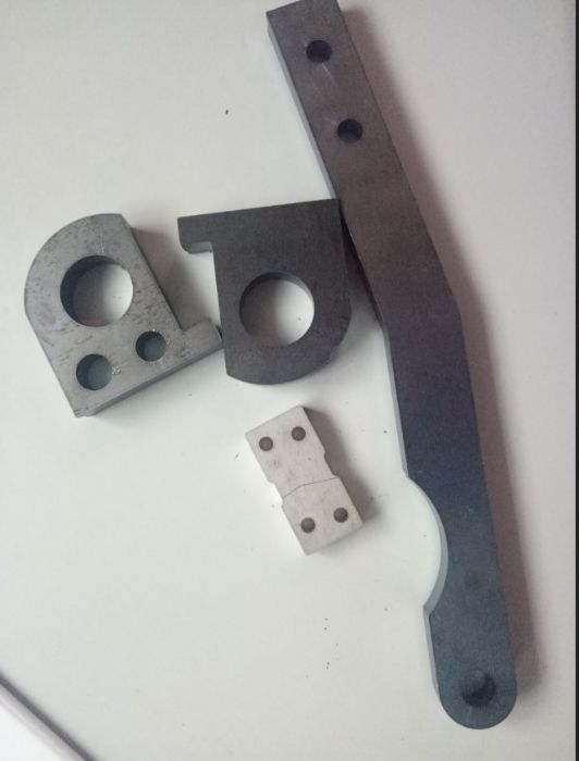 Fiber CORTE LASER METAL Inox,Ferro 1300X1500mm Fechada