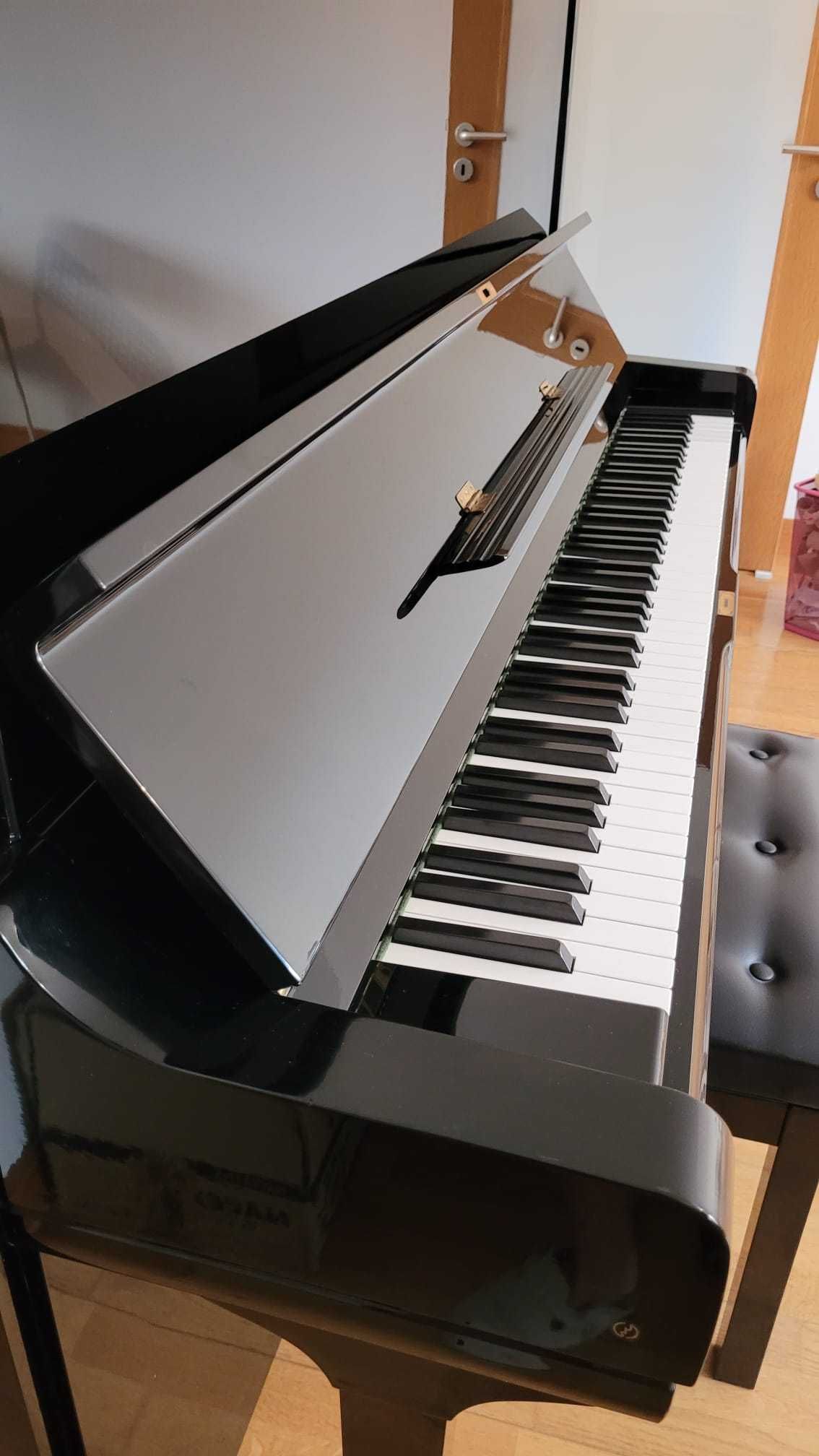 Piano vertical Yamaha U3 muito bom estado