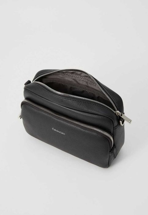 100% ОРИГІНАЛ Calvin Klein raised crossbody bag NEW сумка чорна