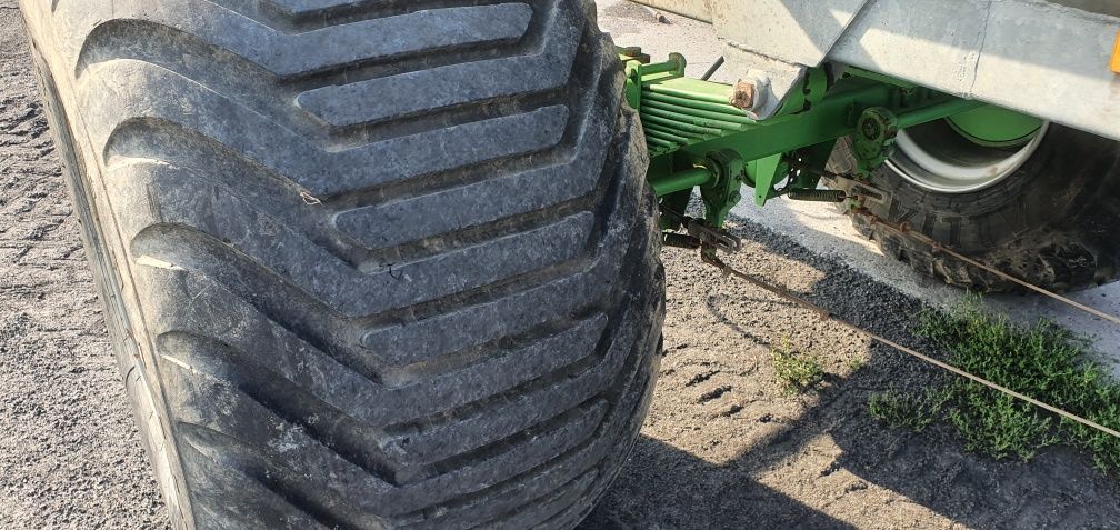 Beczkowóz 7500 L Pichon  duże szerokie Koło, hamulce Meprozet ,rozlewk