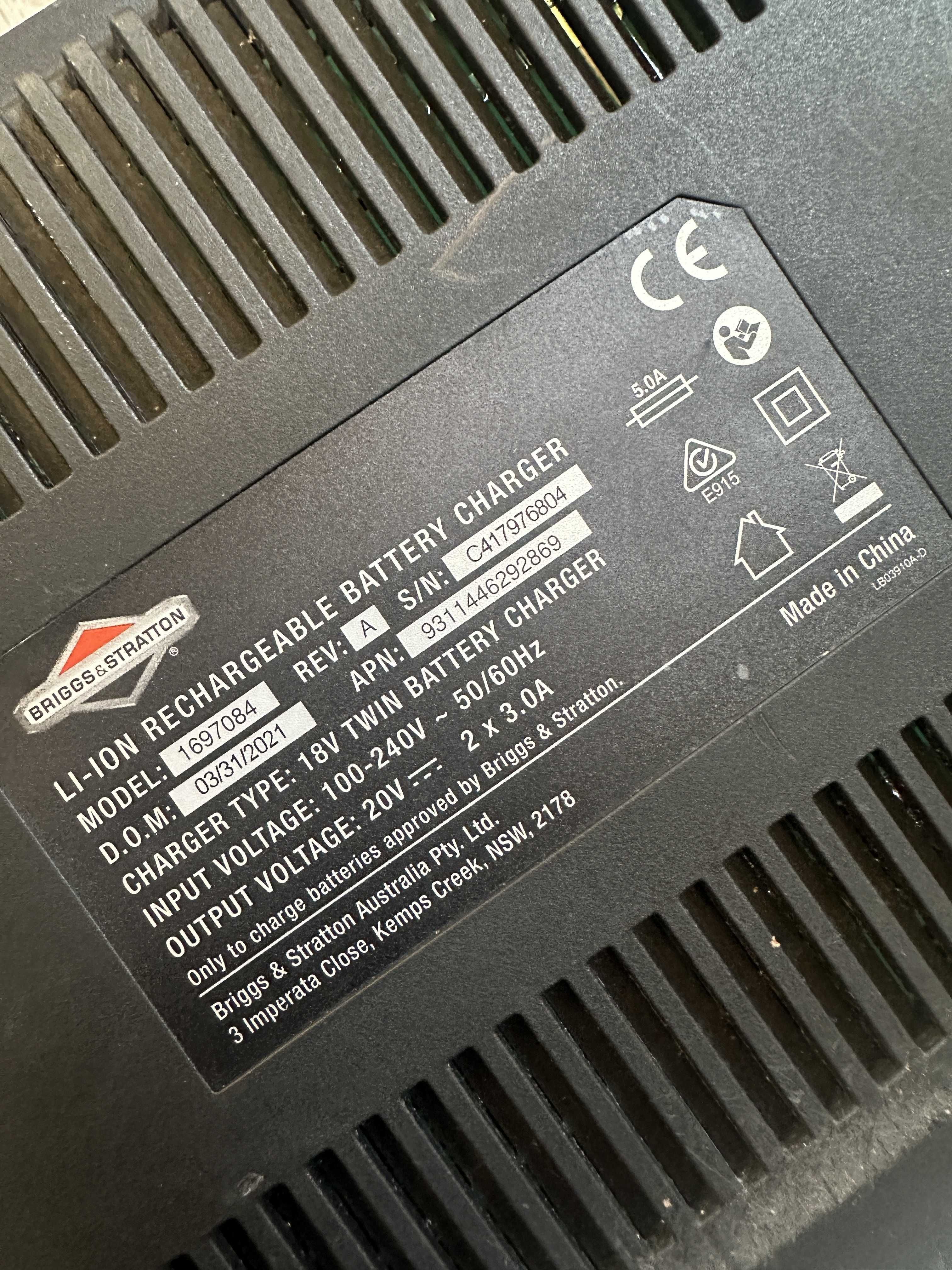 Briggs & Stratton murray / sprint podwójna ładowarka do aku 18v