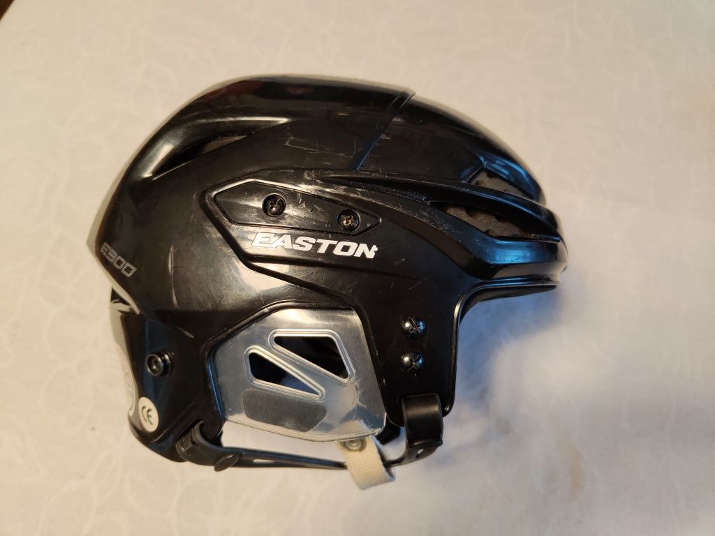 Kask hokejowy Easton E300 rozm. M