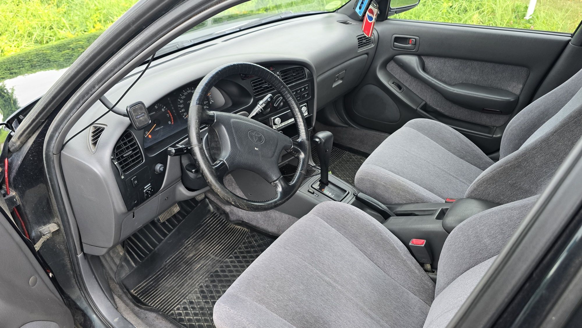 Toyota Camry V6 3.0 Automat (1993) – Bardzo dobry stan