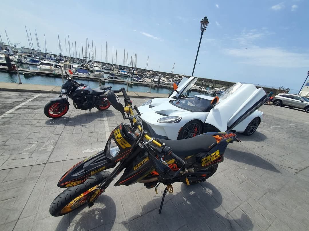 Vendo Ktm 690 sm