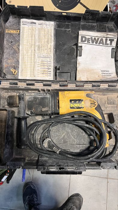 Torna Dewalt DW 563k