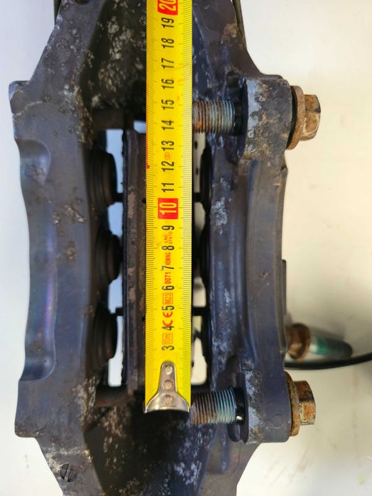 Pinças travão Brembo 6 pistões 32 cm