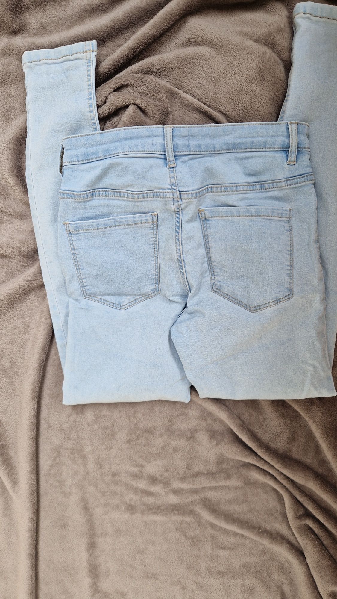 Spodnie jeansowe jegginsy rurki paka spodni sinsay M