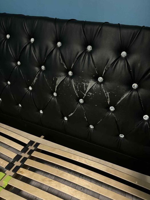 Sprzedam łóżko ze stelażem