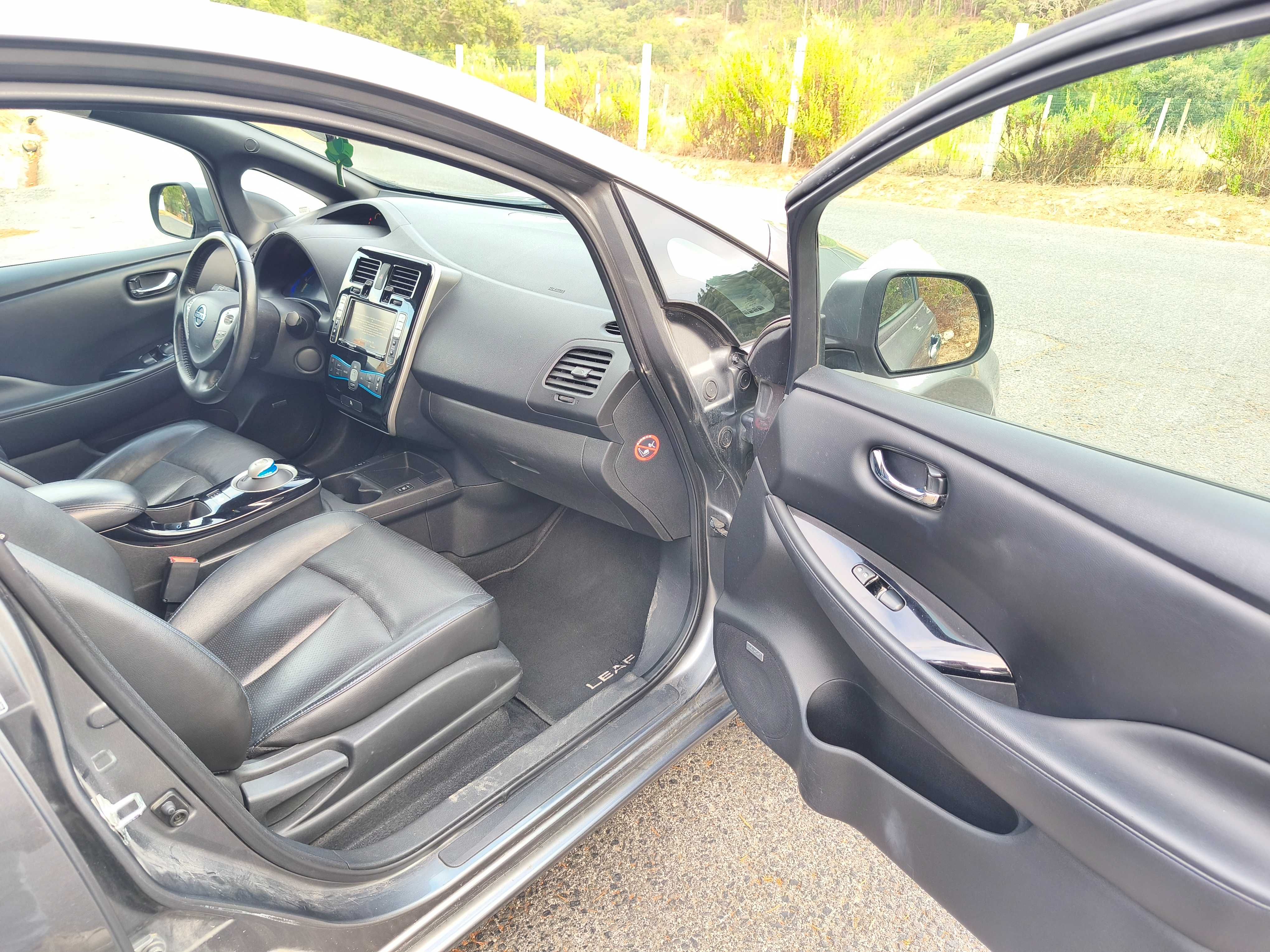 Nissan Leaf Acenta Tecna 30Kw