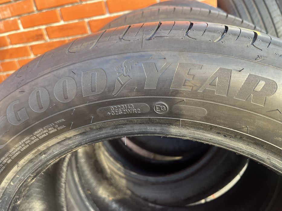 Продам шини резину Good Year Performance 2  215/55 R17