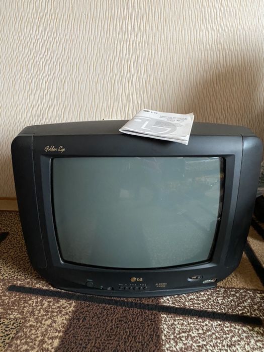 Телевизор LG CF-20D31KE