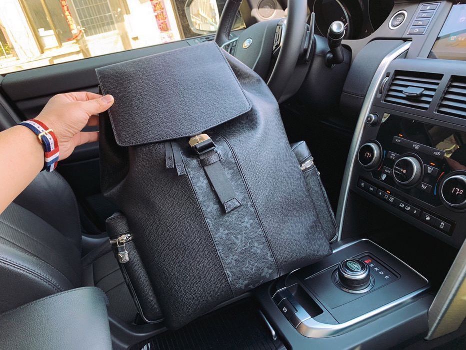 Louis Vuitton monogram рюкзак мужской портфель ранец кожаный черный