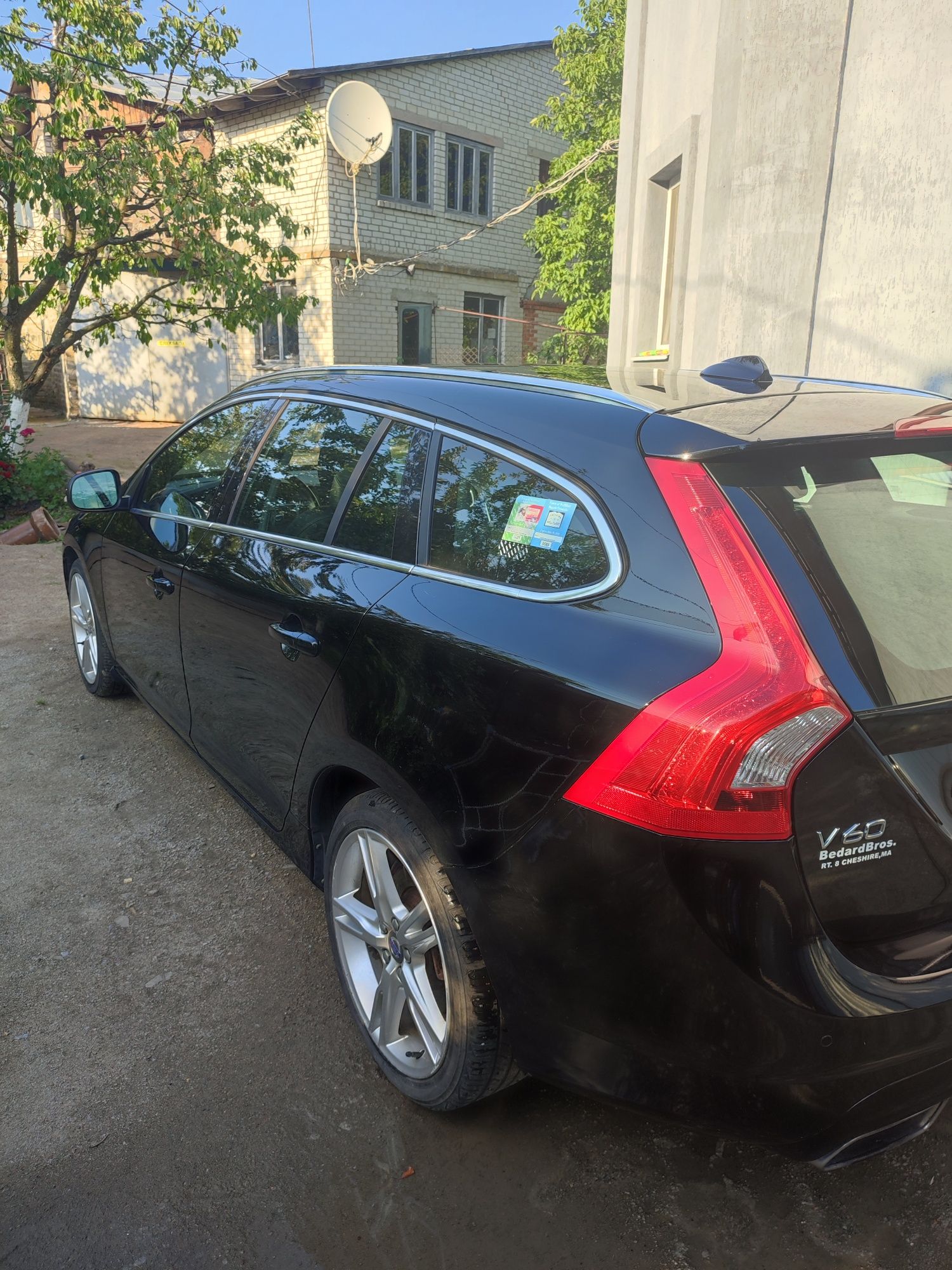 Продам свою 2016 VOLVO V60 T5 PREMIER