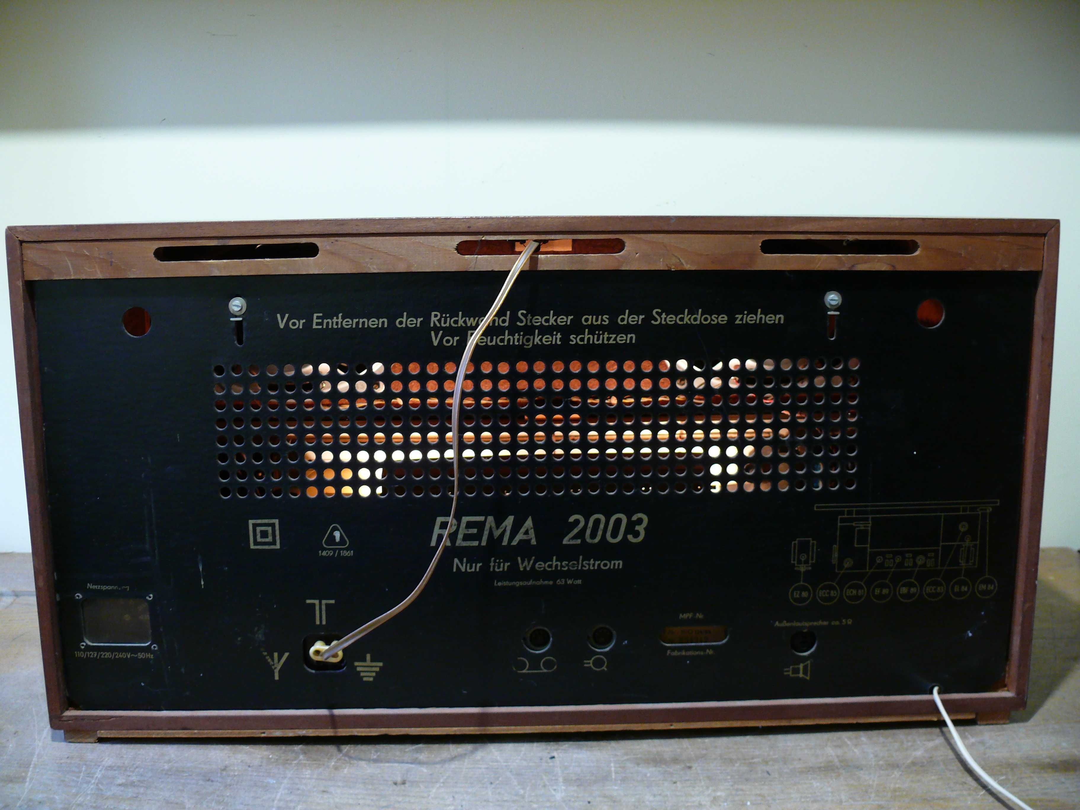 Radio lampowe niemieckie REMA 2003