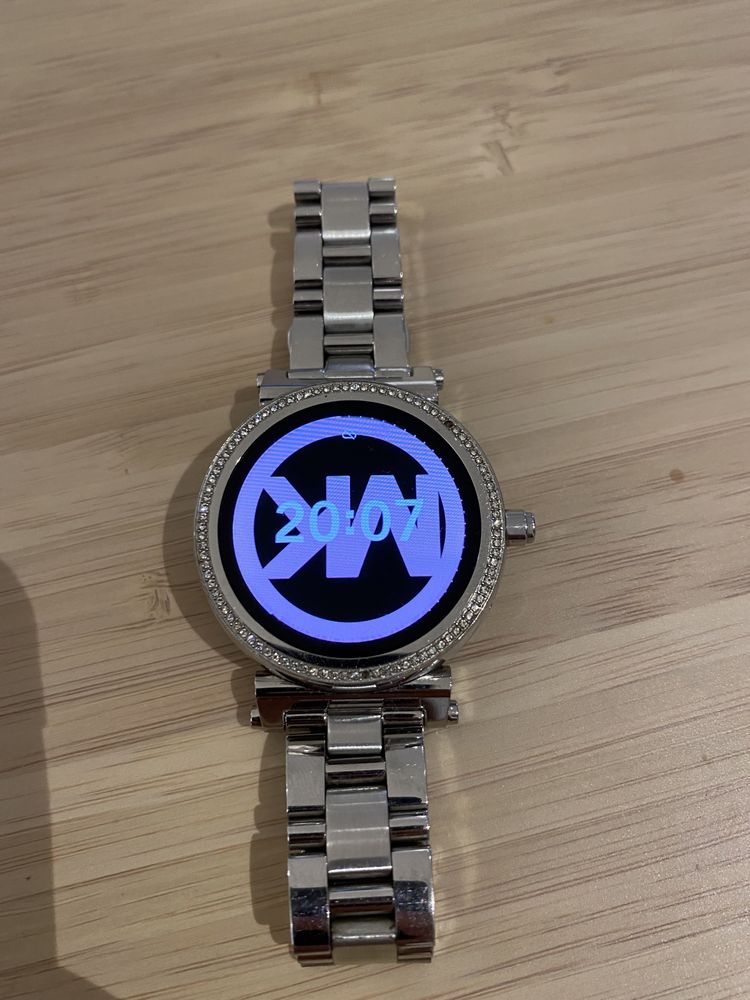 Smartwatch Michael Kors  (urgente)