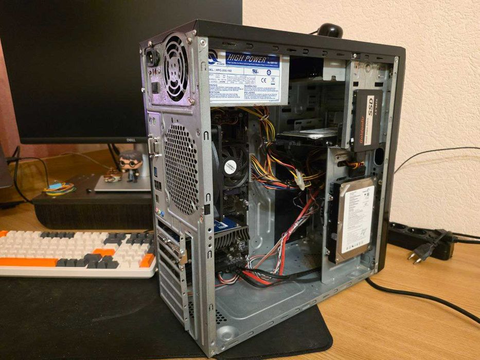 Ігровий пк AMD 4 ядра 4.0 GHz + GT 730 2 Gb + 120 SSD + 400 HDD