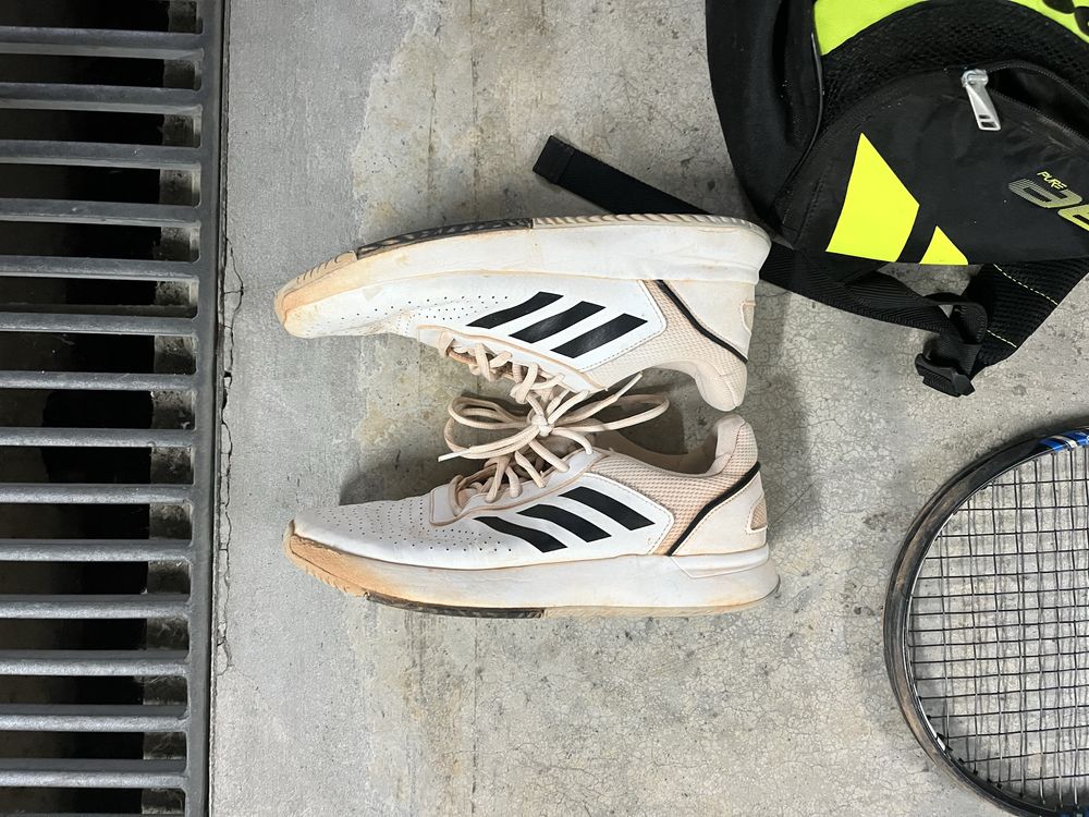 Kit tenis completo babolat e adidas