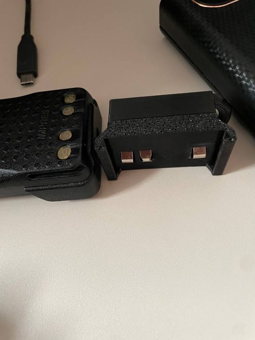 Зарядний адаптер пристрій-перехідник Tуре-С — USB Motorola DP/R7