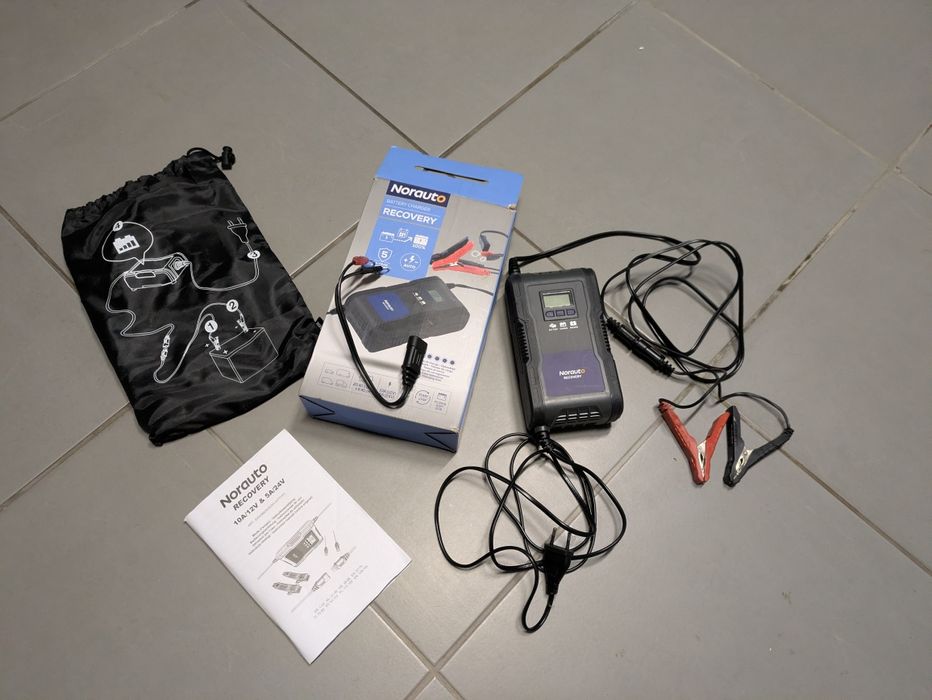 Carregador e reparador de baterias