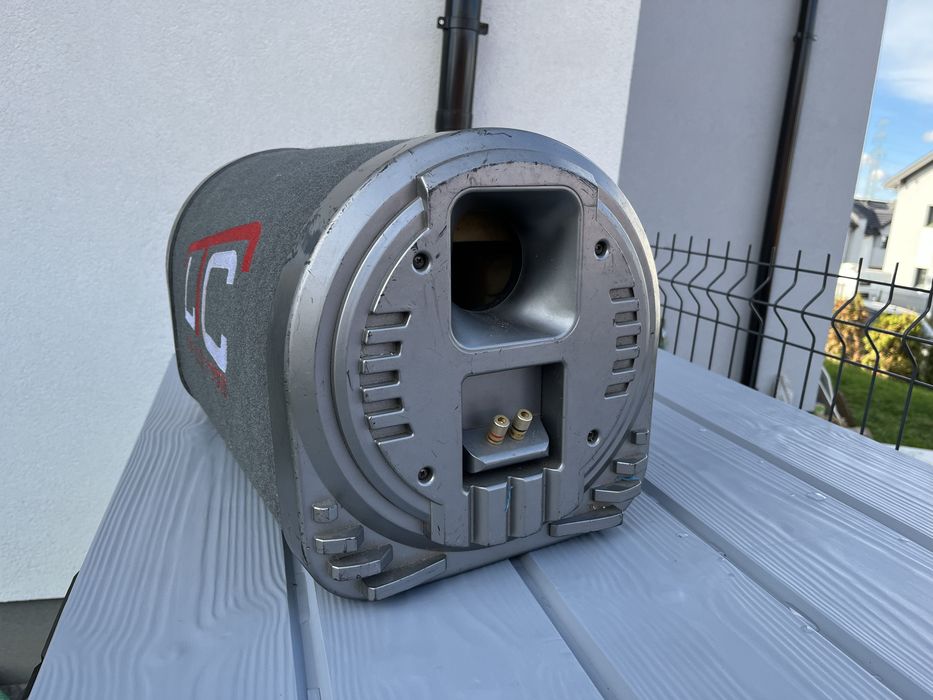 Tuba samochodowa, subwoofer