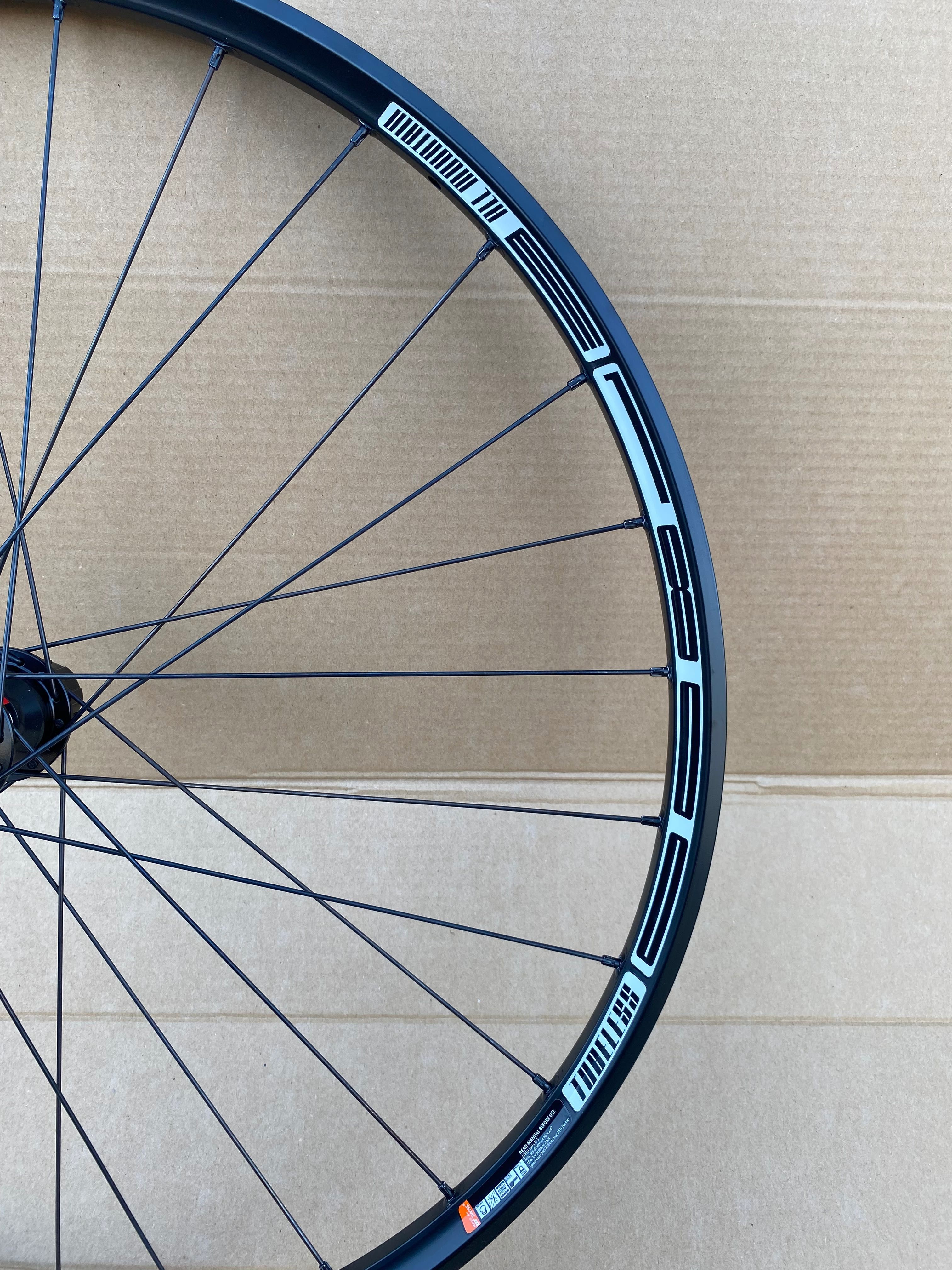 Koło tylne DT SWISS M1800, TUBELESS, 26'' [559x19.5] FV, nowe /013-029