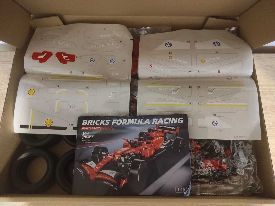 F1 wzór Ferrari ponad 1000 elementów nowe klocki do składania Formuła1