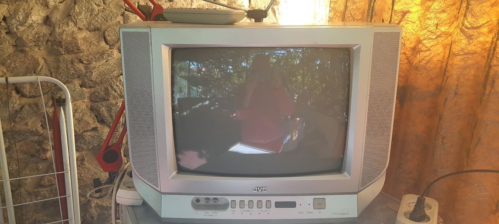 Телевизор Jvc  модель av-1404fe