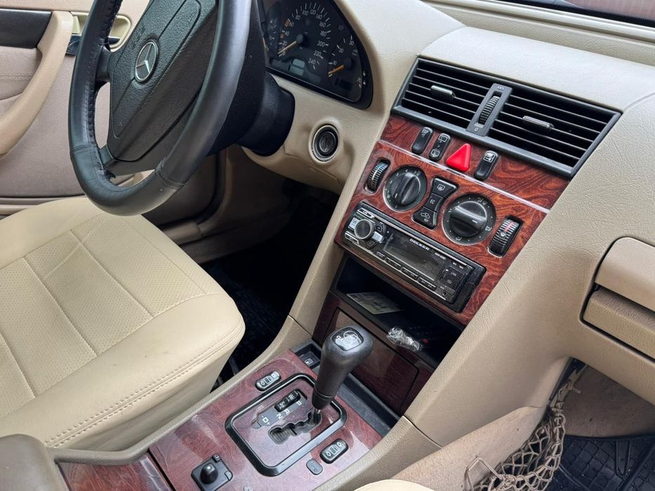 Продам Мерседес W202