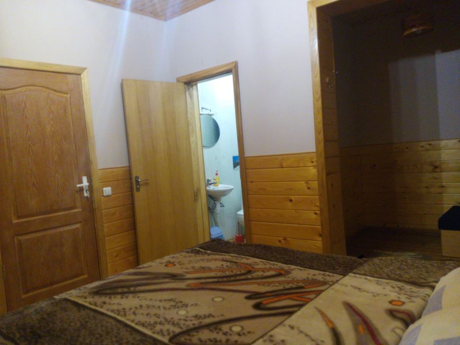 Дом у Ясіня. 5 кімнат.