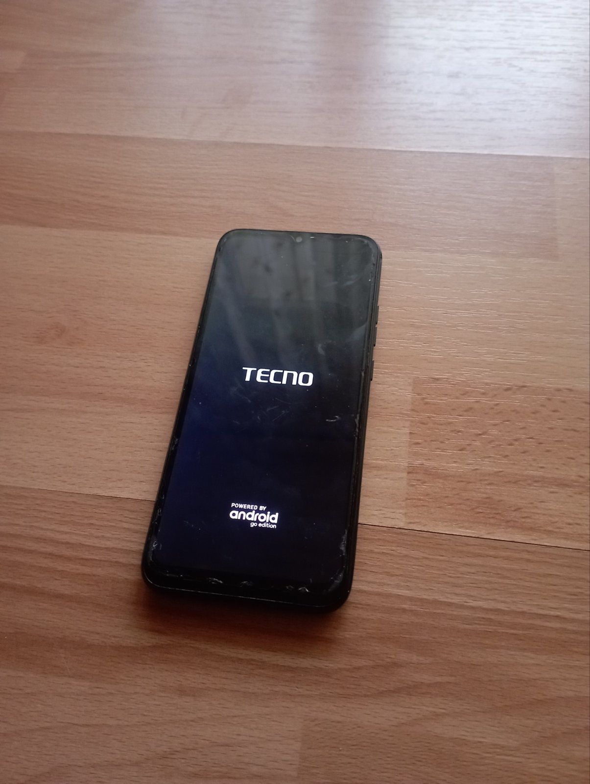 Телефон андроїд TECNO 4