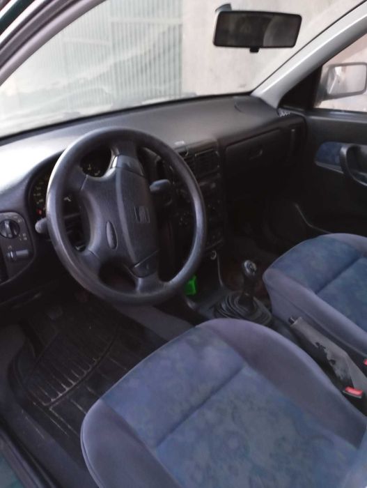 SEAT ibiza 98 verde