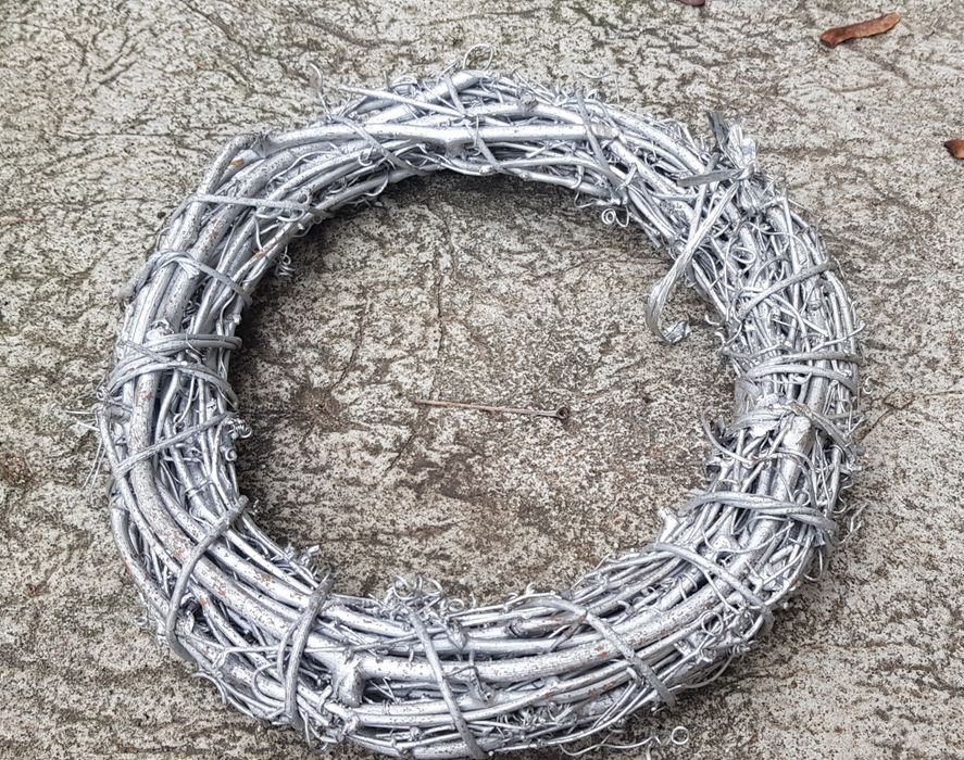 Wianki wiklinowe posrebrzane