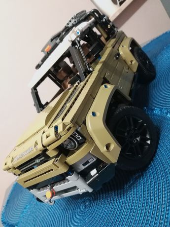 Sprzedam zestaw lego technic Land Rover Defender 42110