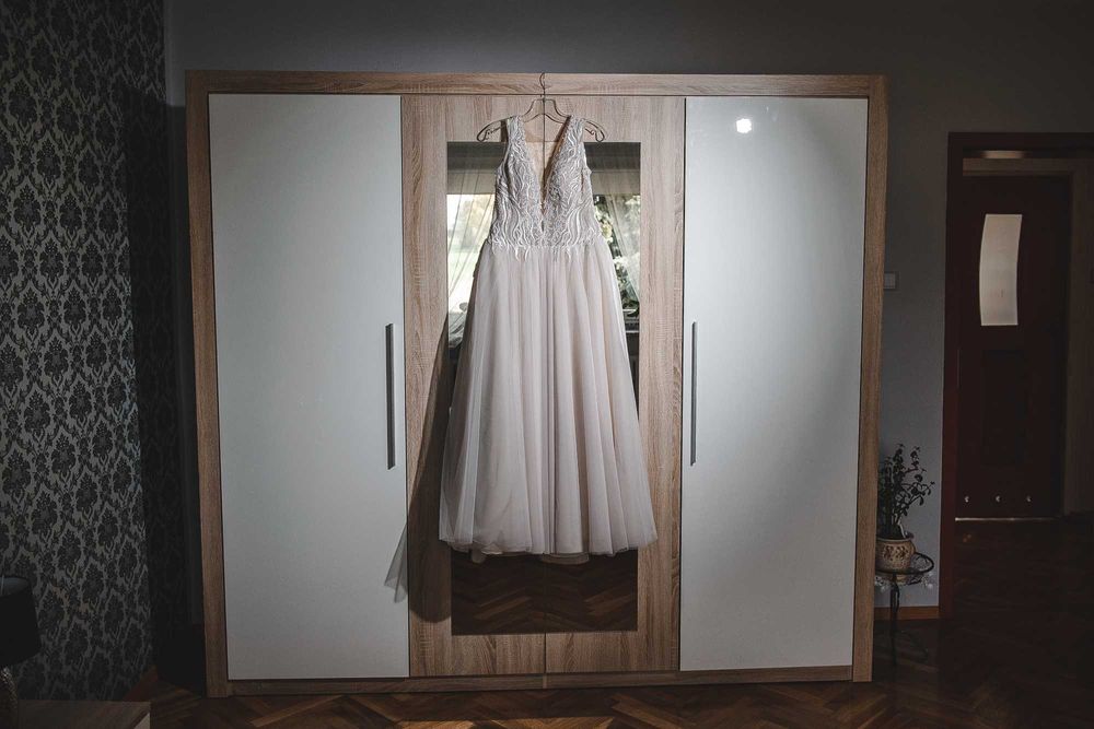 Suknia ślubna model WISTERIA